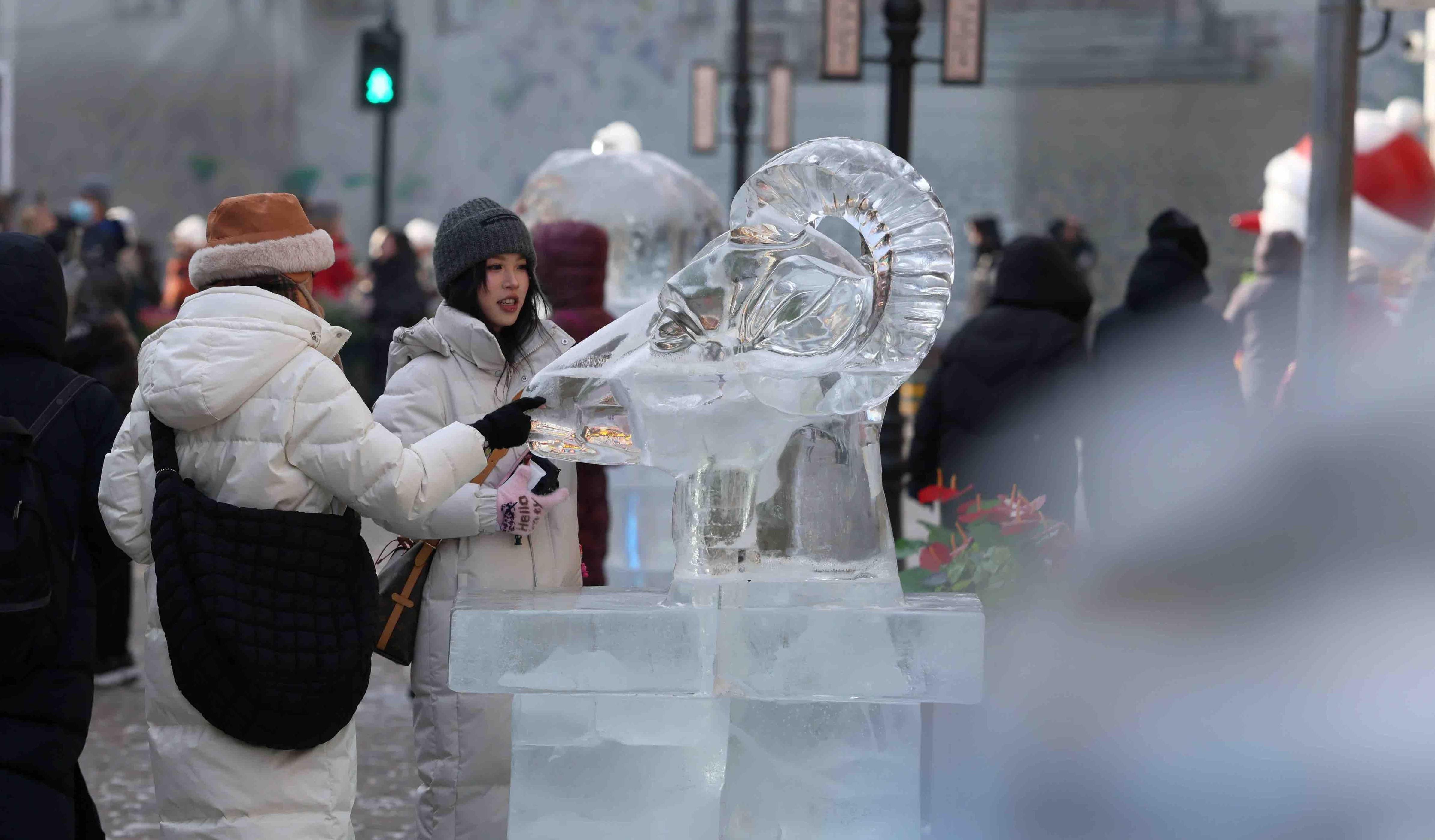 12띠 동물 주제 얼음조각, 중화바로크 옛거리에 등장