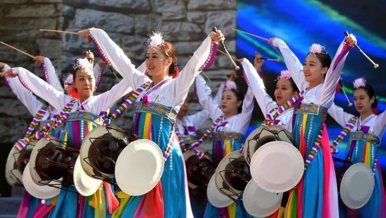 한국 거주 조선족 사상 첫 감소